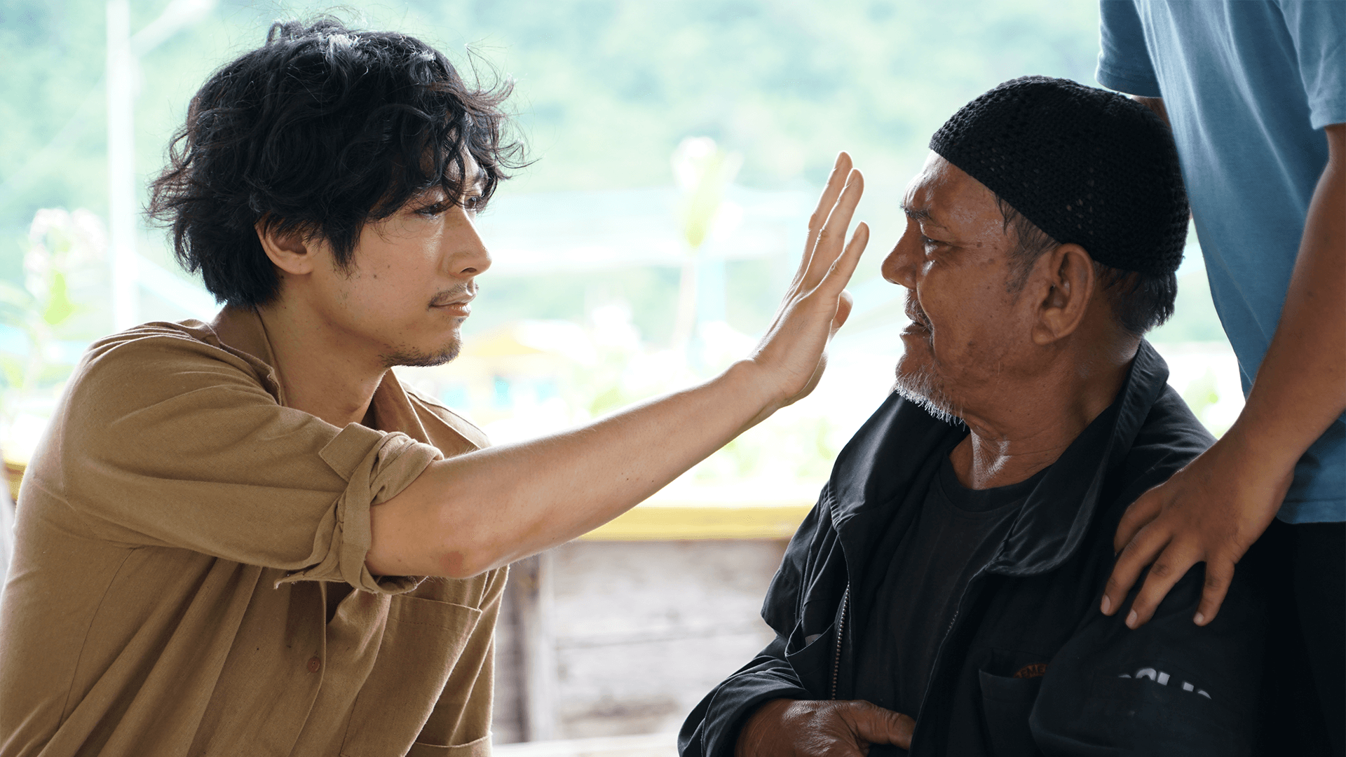 映画と小説で楽しむ『海を駆ける』の世界 ※注!ネタバレ含みます。