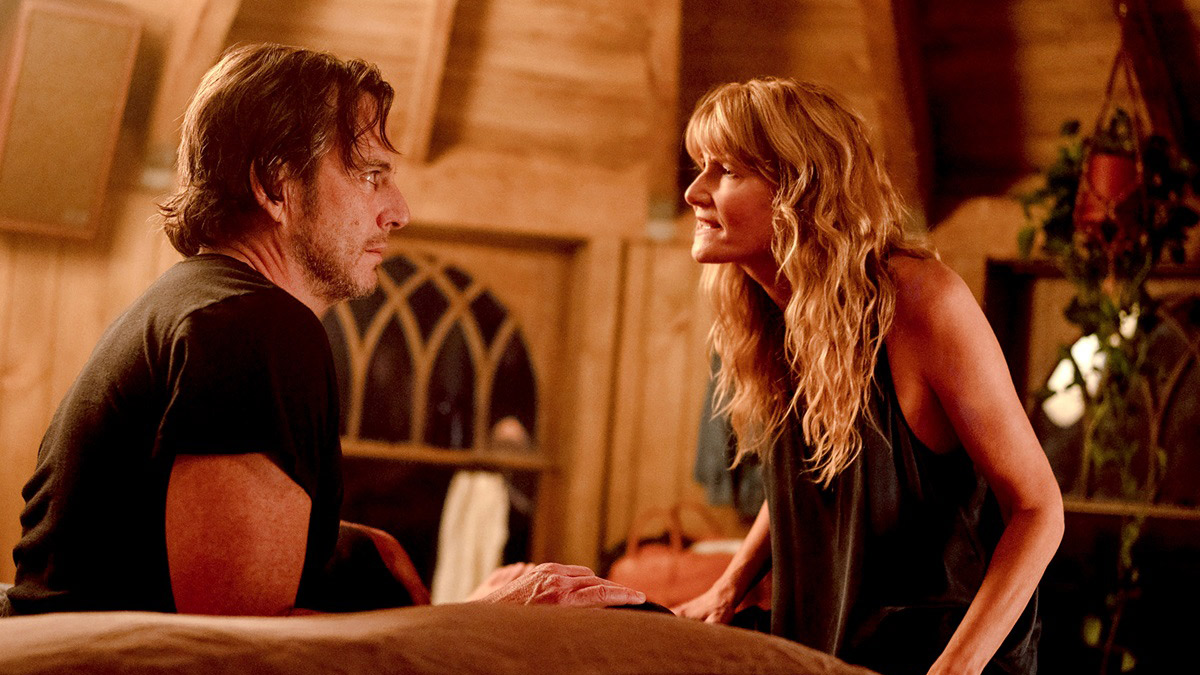 『これって生きてる？』ブラッドリー・クーパー監督が、親密な目線でコンパクトに紡ぐ人間ドラマの快作