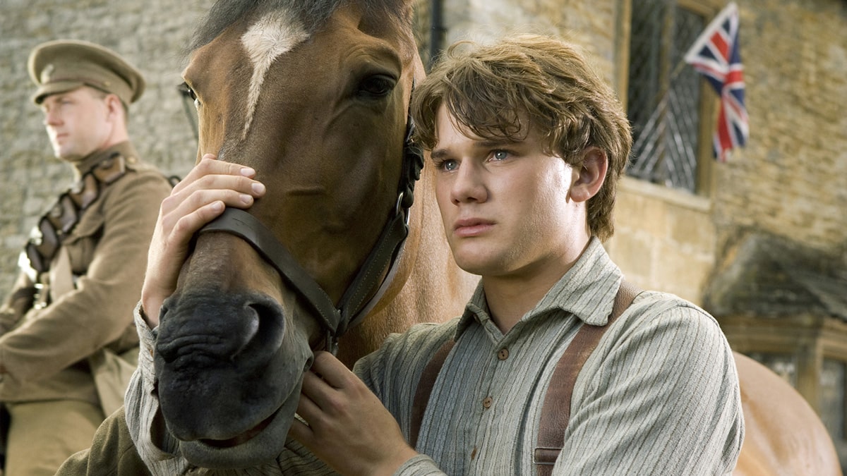 『戦火の馬』馬と青年との友情物語に、巨匠スピルバーグが魅了された理由